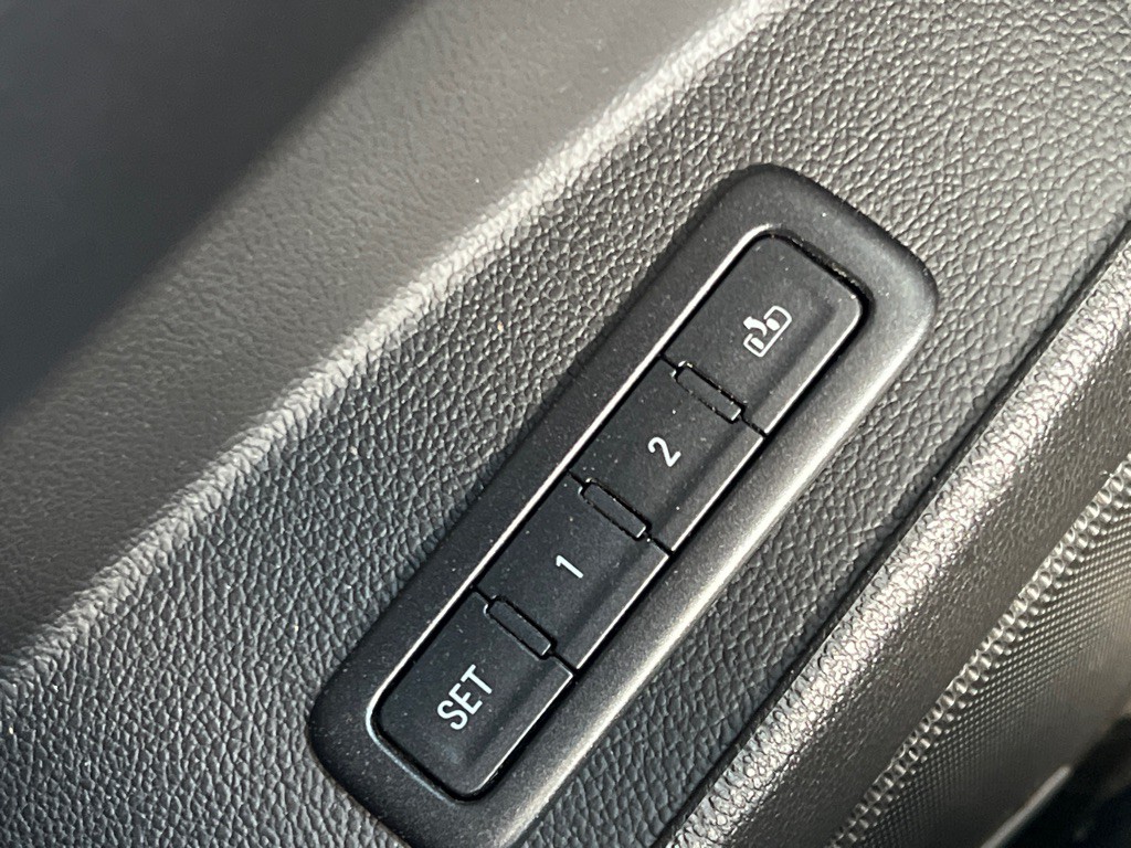 2016 Chevrolet Tahoe Image 20