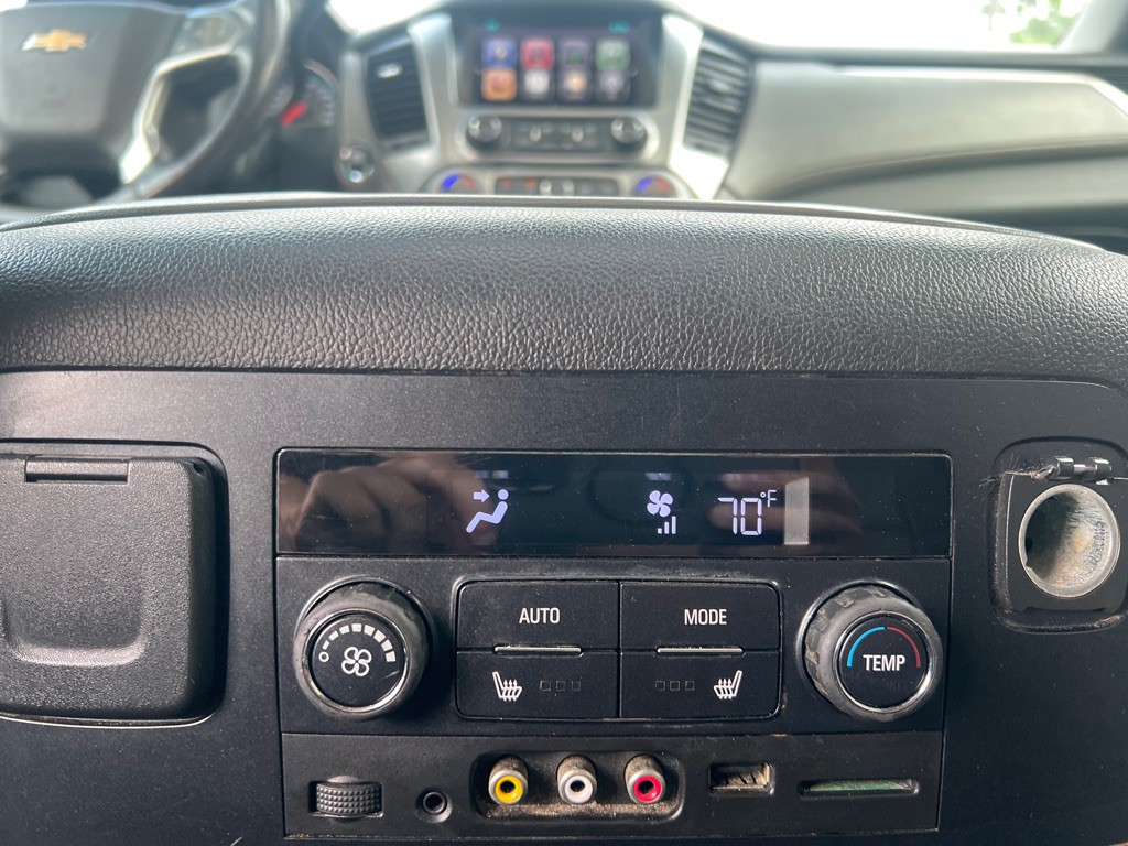 2016 Chevrolet Tahoe Image 25