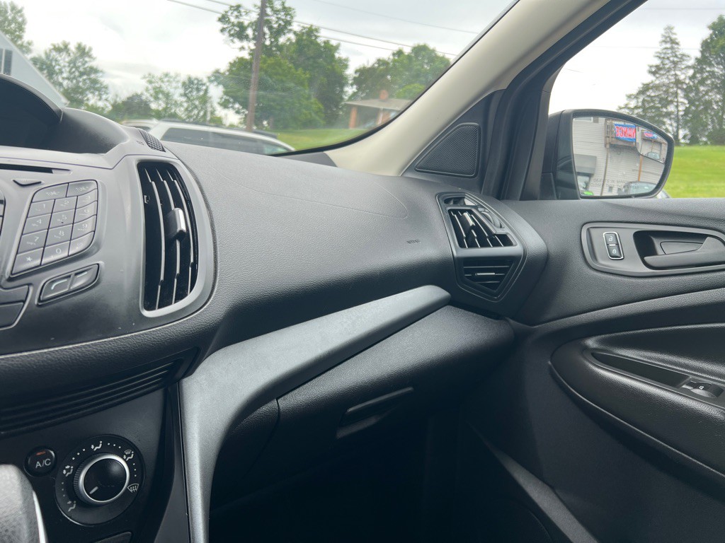 2014 Ford Escape Image 17