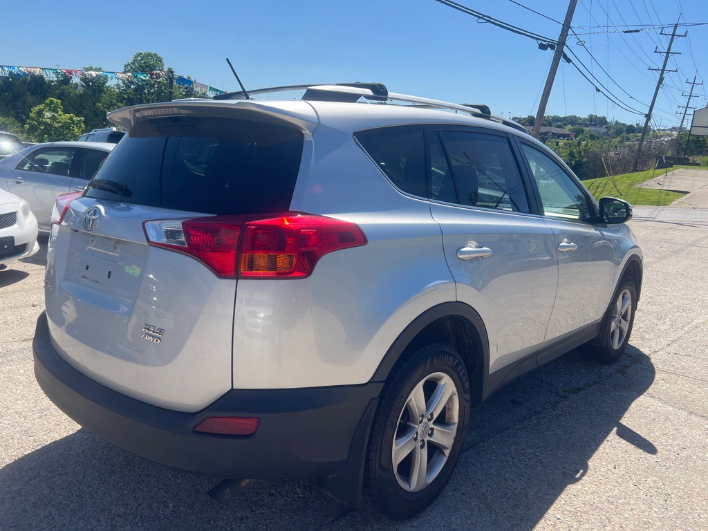 2013 Toyota Rav4 Image 5