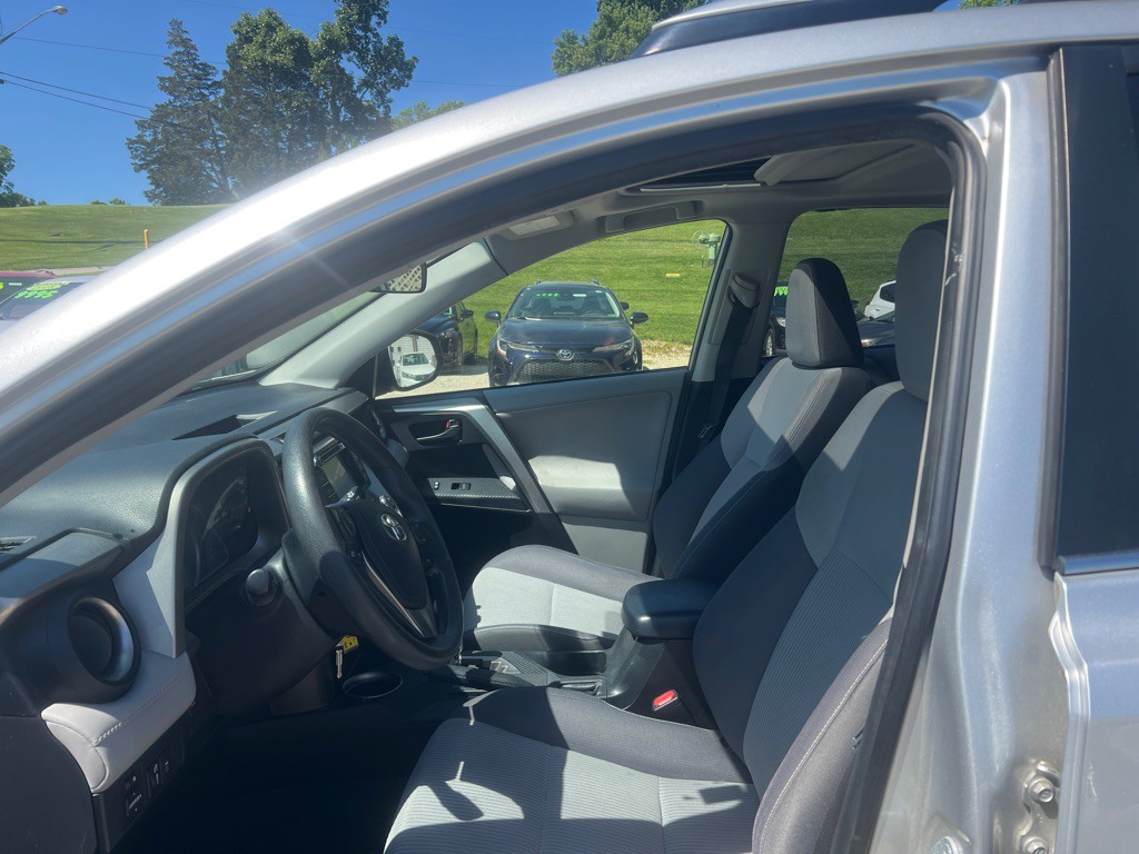 2013 Toyota Rav4 Image 10