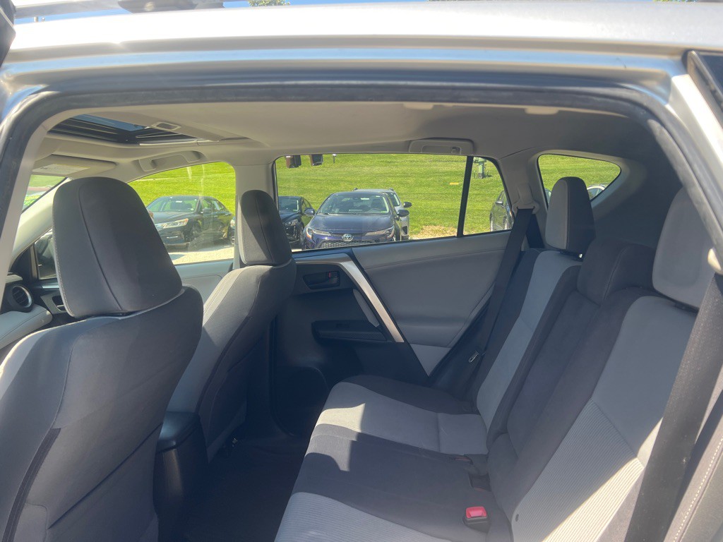 2013 Toyota Rav4 Image 11