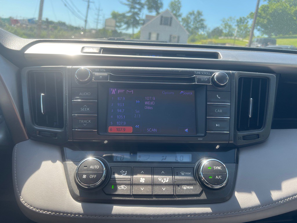 2013 Toyota Rav4 Image 14