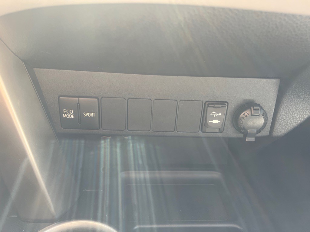 2013 Toyota Rav4 Image 16