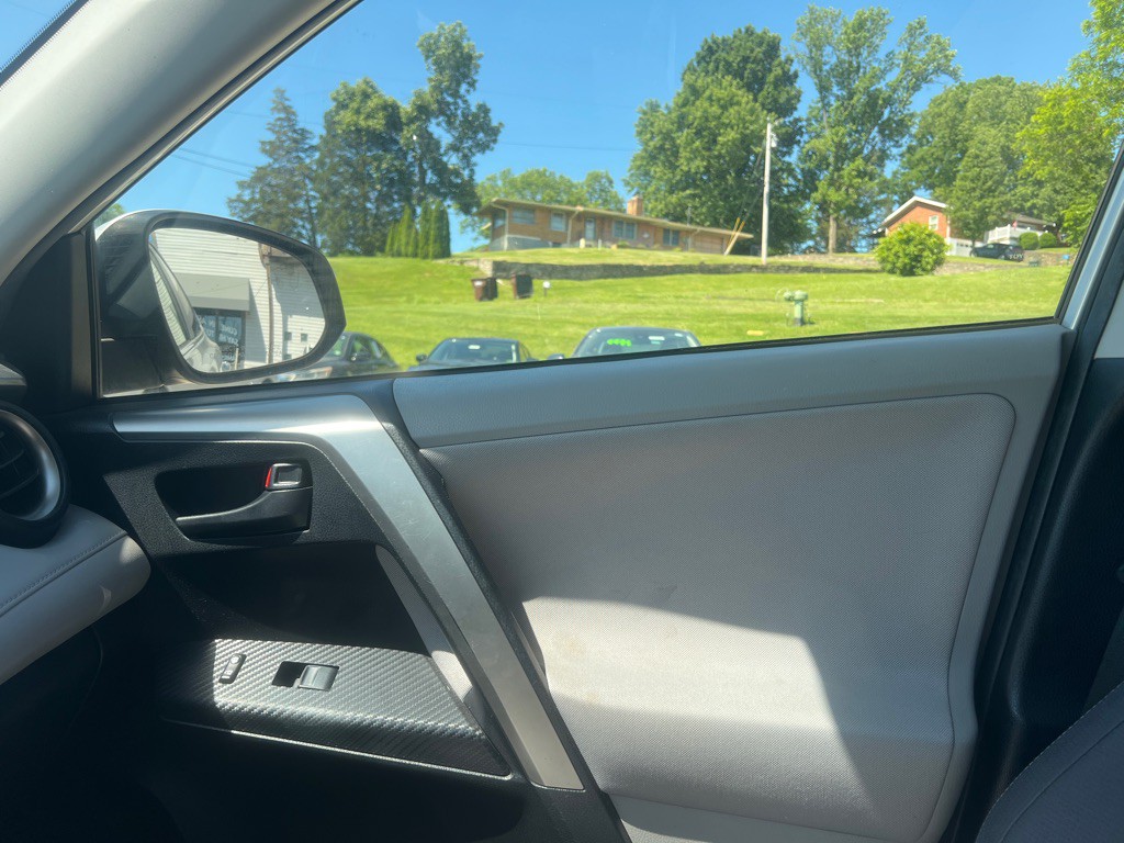 2013 Toyota Rav4 Image 20
