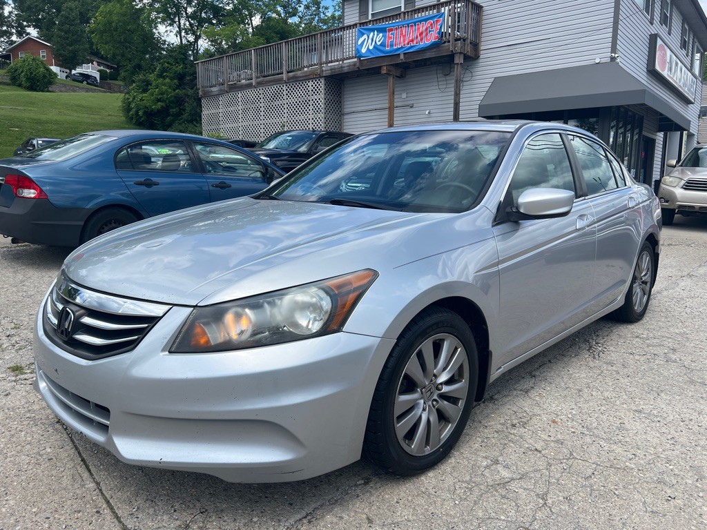 2011 Honda Accord Image 1