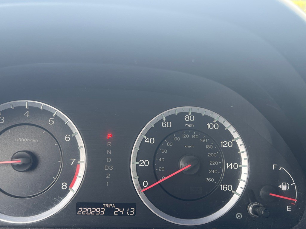 2011 Honda Accord Image 12