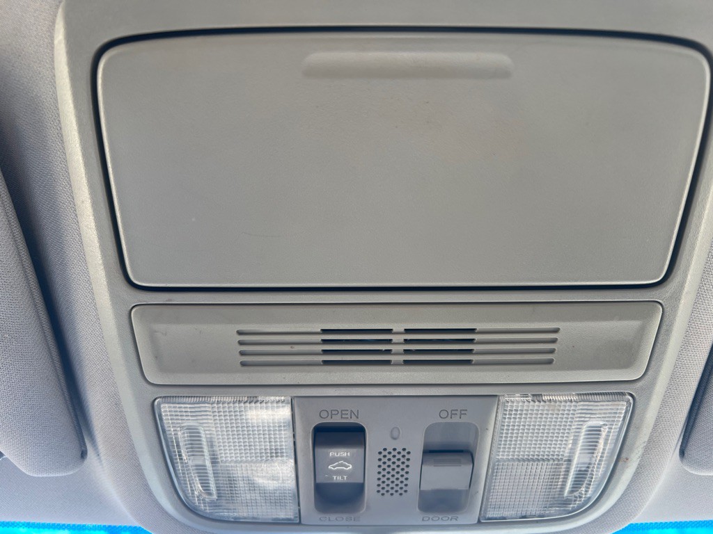 2011 Honda Accord Image 19