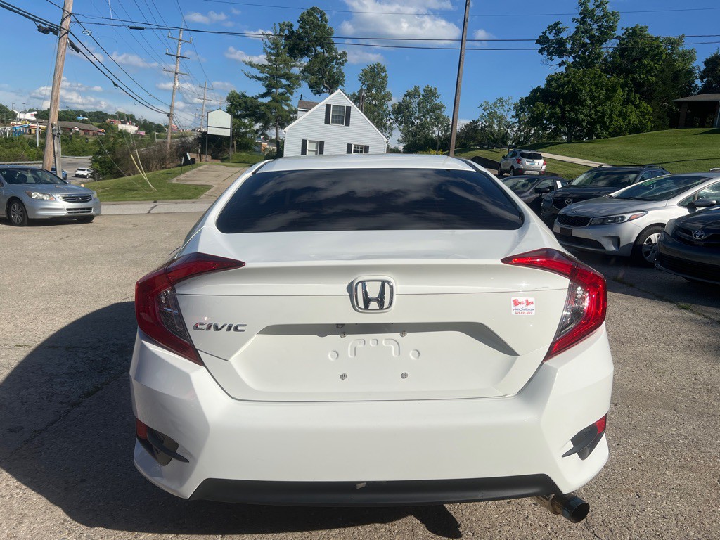 2018 Honda Civic Image 6