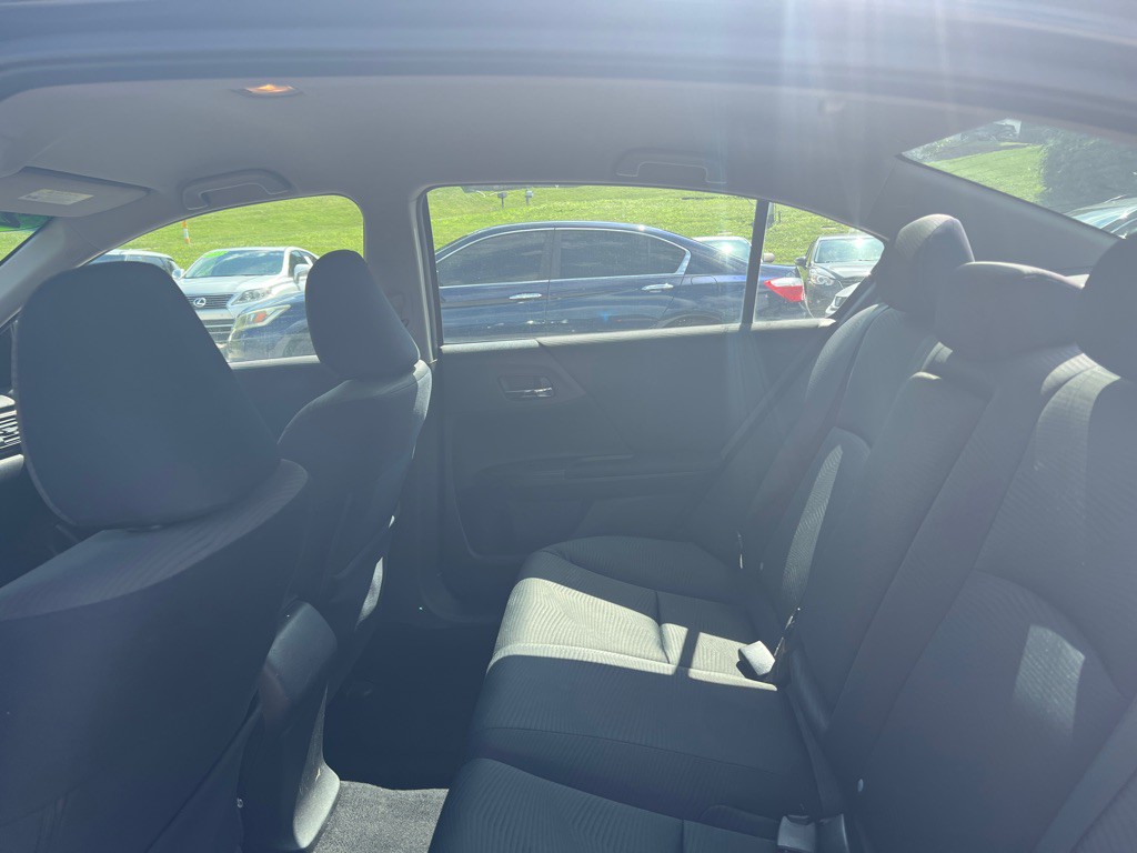 2015 Honda Accord Image 11