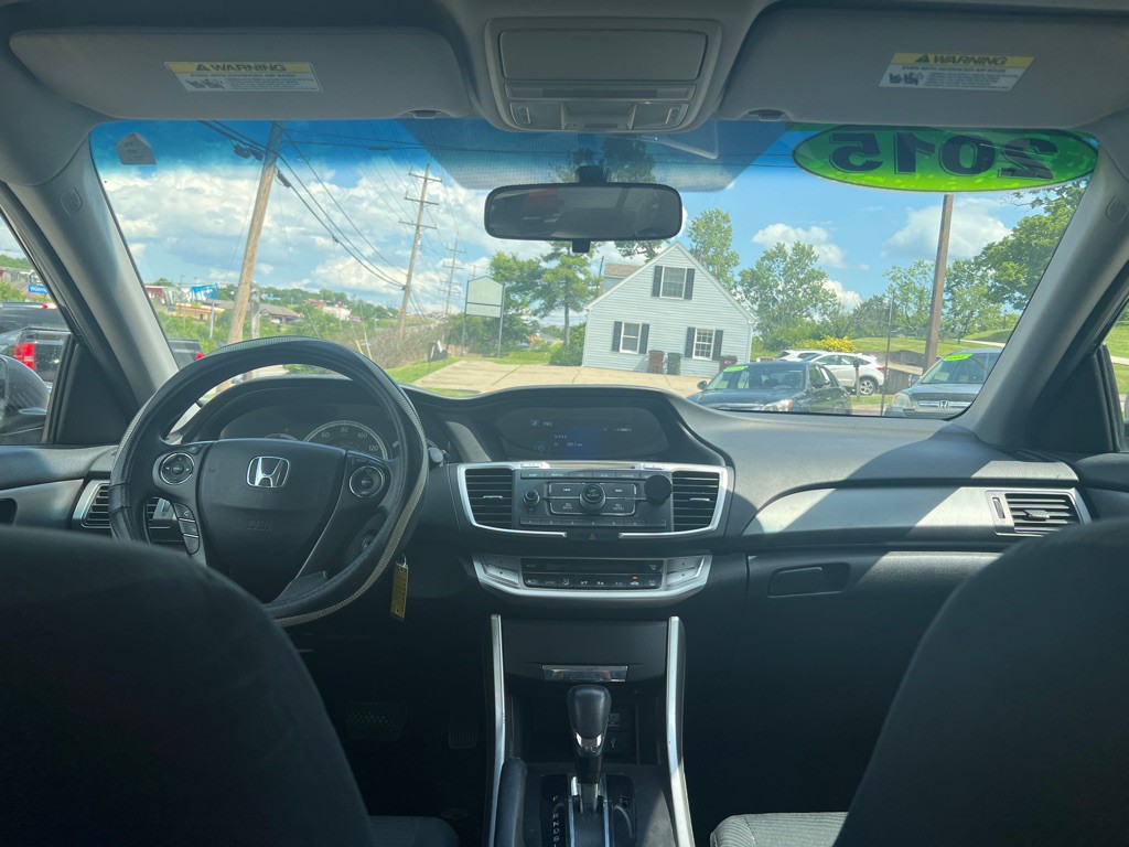 2015 Honda Accord Image 21