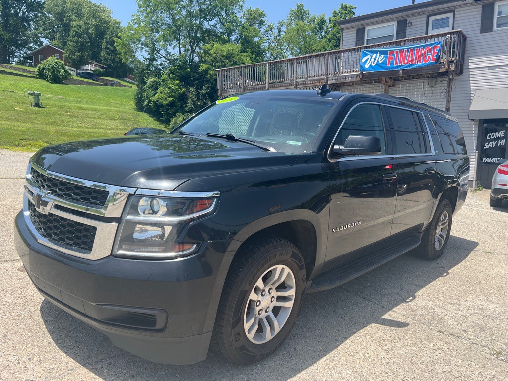 2019 Chevrolet Suburban Image 1