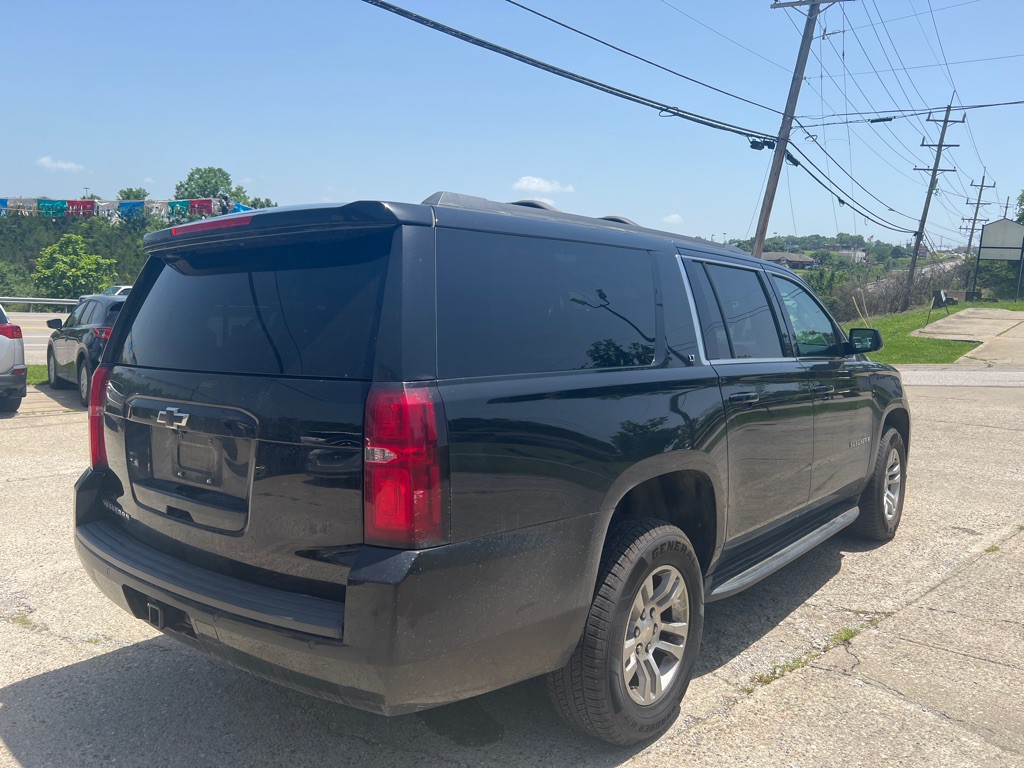 2019 Chevrolet Suburban Image 5
