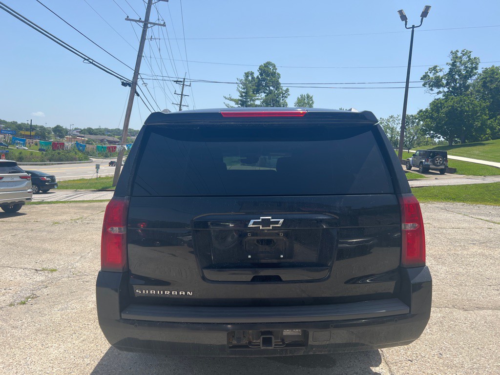 2019 Chevrolet Suburban Image 6