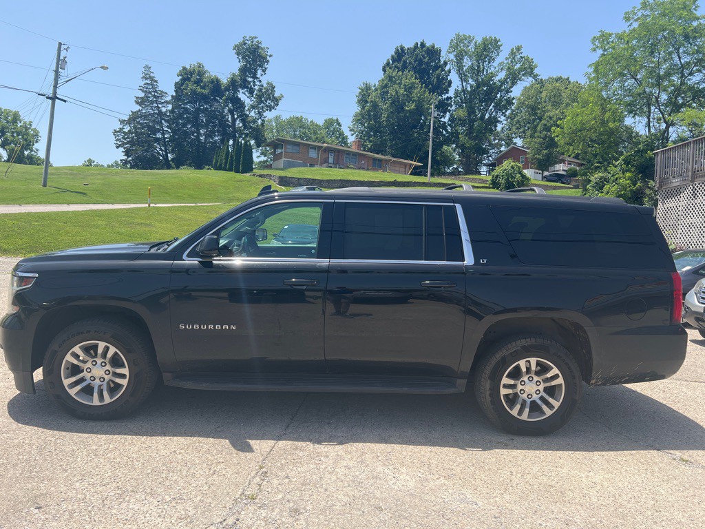2019 Chevrolet Suburban Image 8