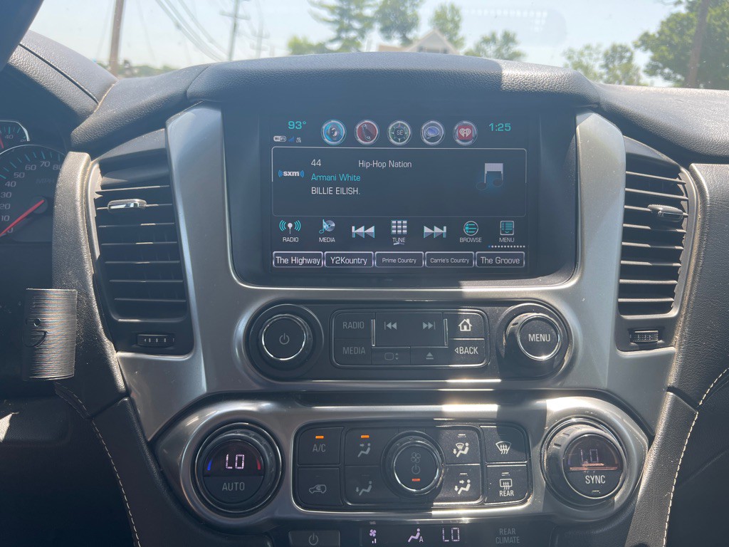 2019 Chevrolet Suburban Image 16