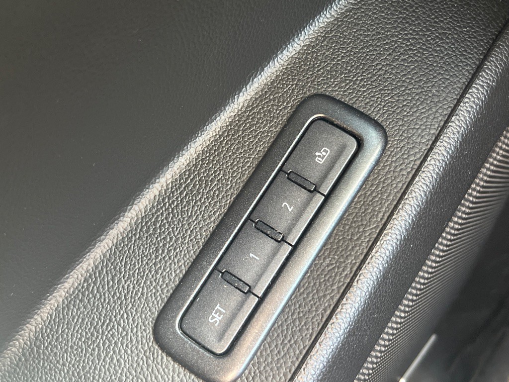 2019 Chevrolet Suburban Image 24