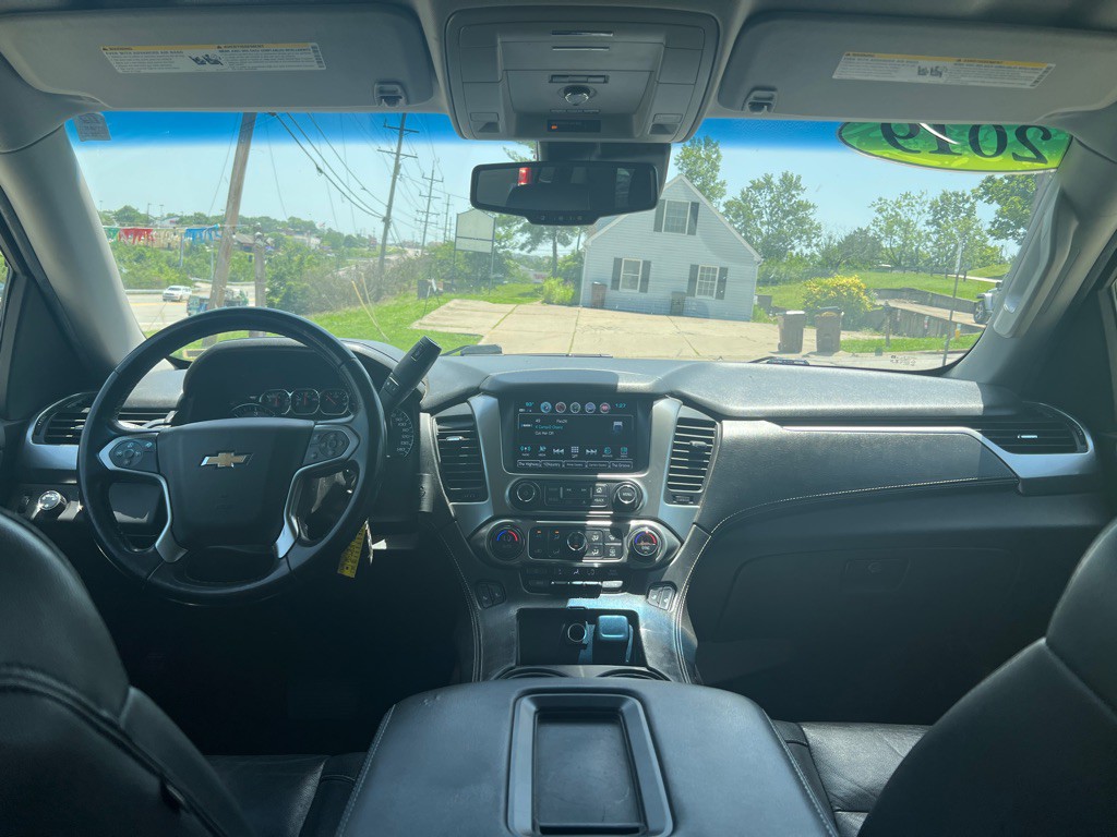 2019 Chevrolet Suburban Image 26