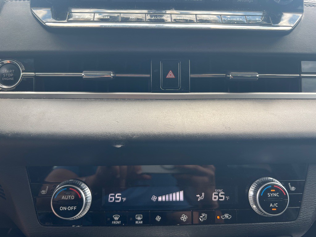 2022 Mitsubishi Outlander Image 17