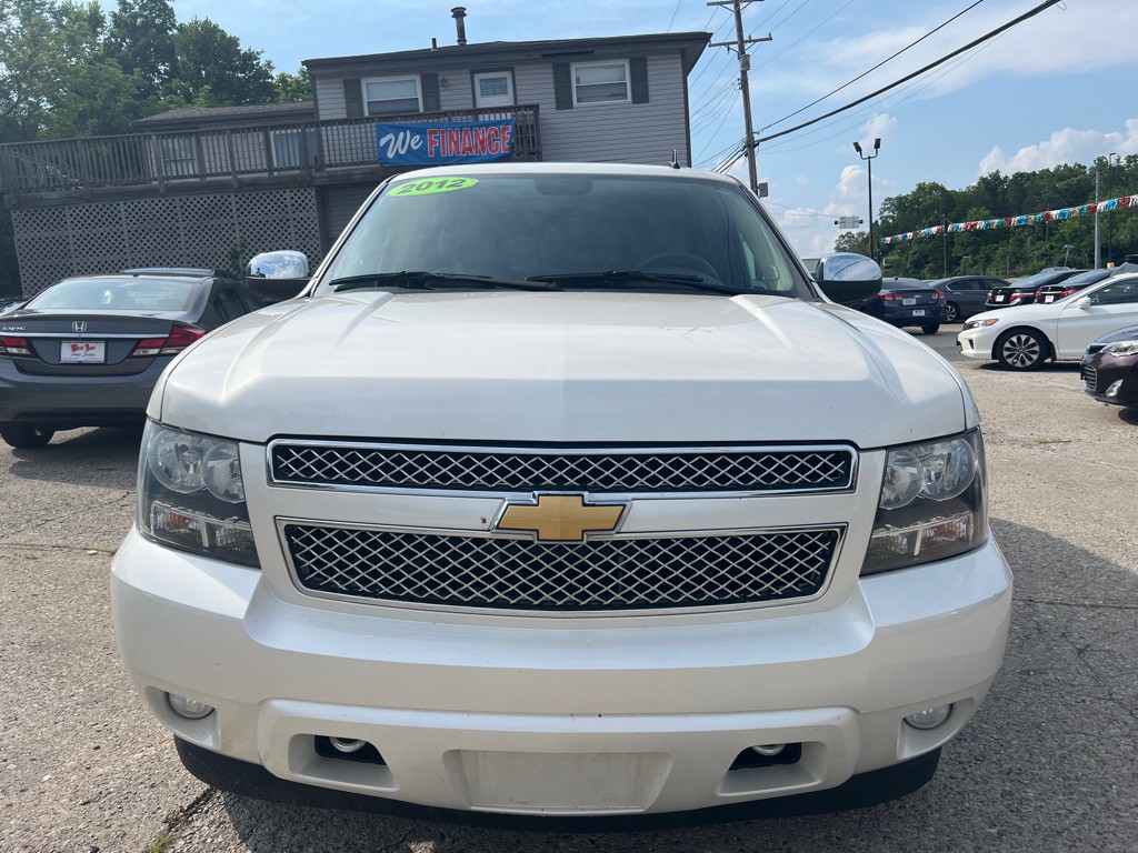 2012 Chevrolet Tahoe Image 2