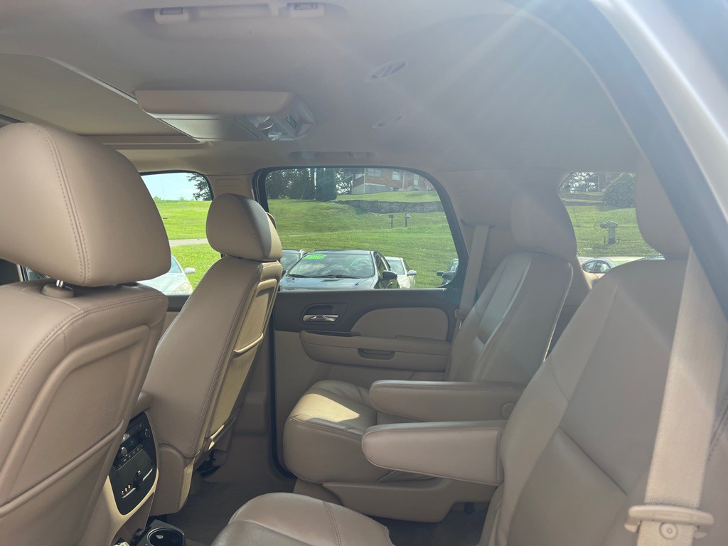 2012 Chevrolet Tahoe Image 10