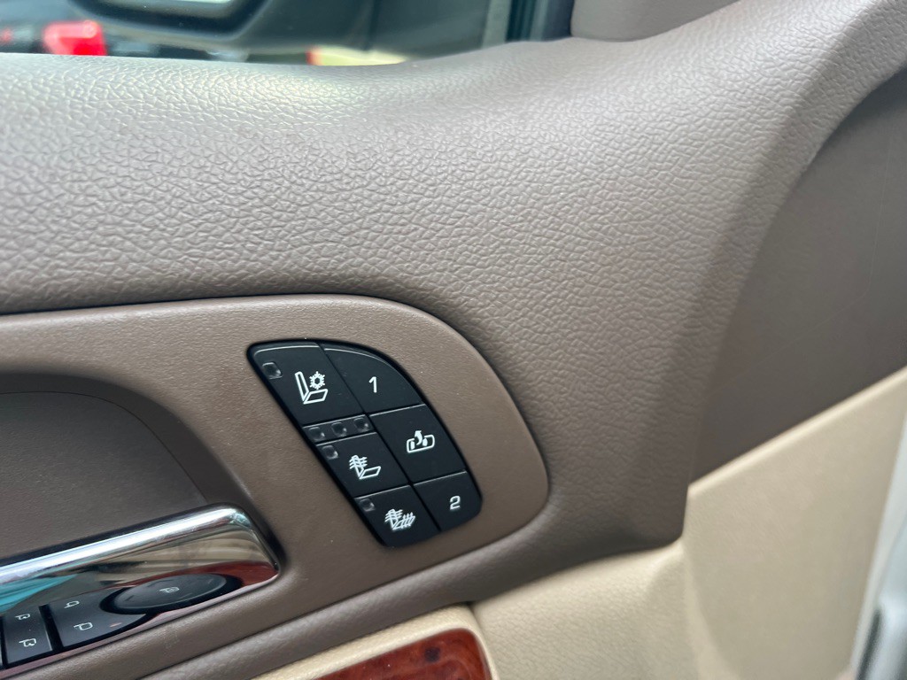 2012 Chevrolet Tahoe Image 13