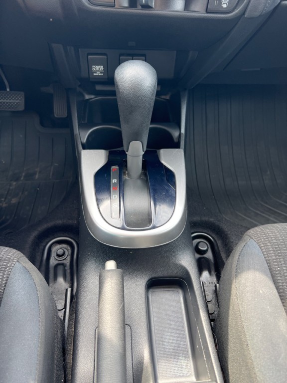 2015 Honda Fit Image 17