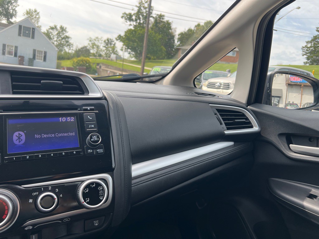 2015 Honda Fit Image 18