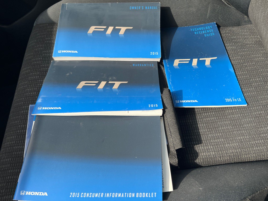 2015 Honda Fit Image 21