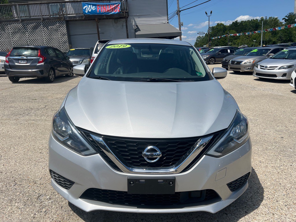 2019 Nissan Sentra Image 2