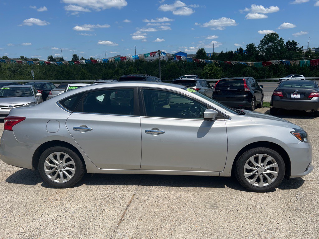 2019 Nissan Sentra Image 4