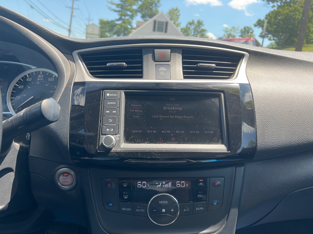 2019 Nissan Sentra Image 14