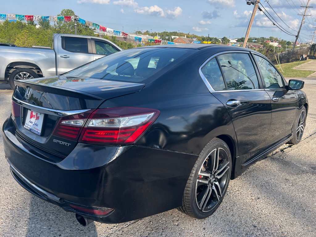 2017 Honda Accord Image 5