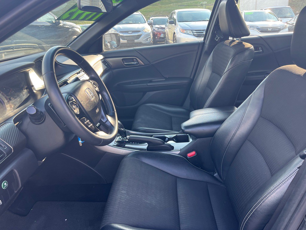 2017 Honda Accord Image 10