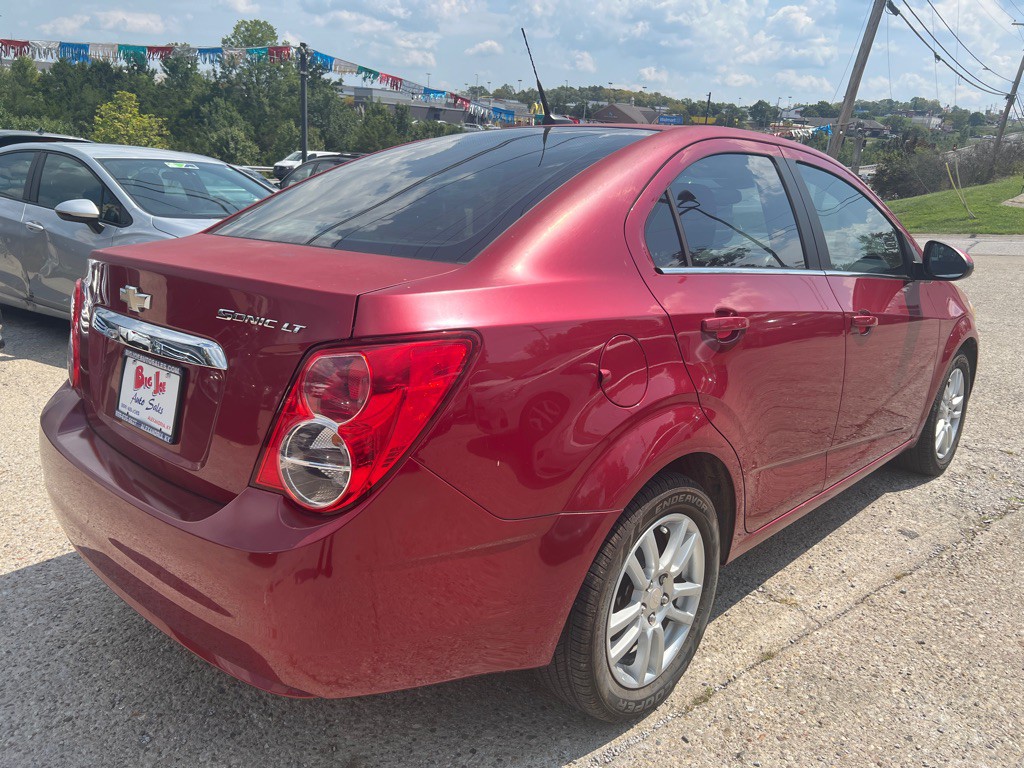 2012 Chevrolet Sonic Image 5