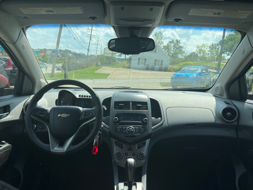 2012 Chevrolet Sonic Image 20