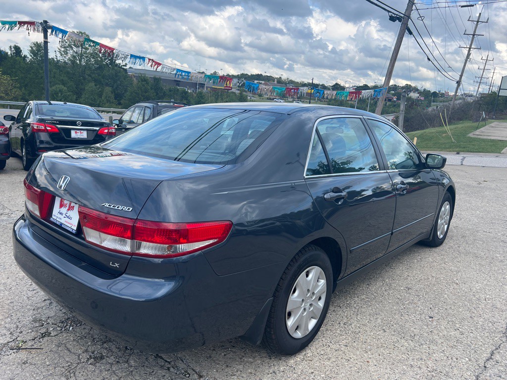 2004 Honda Accord Image 5