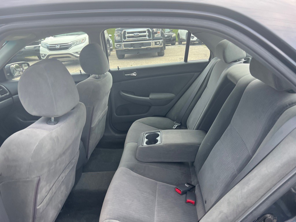 2004 Honda Accord Image 12