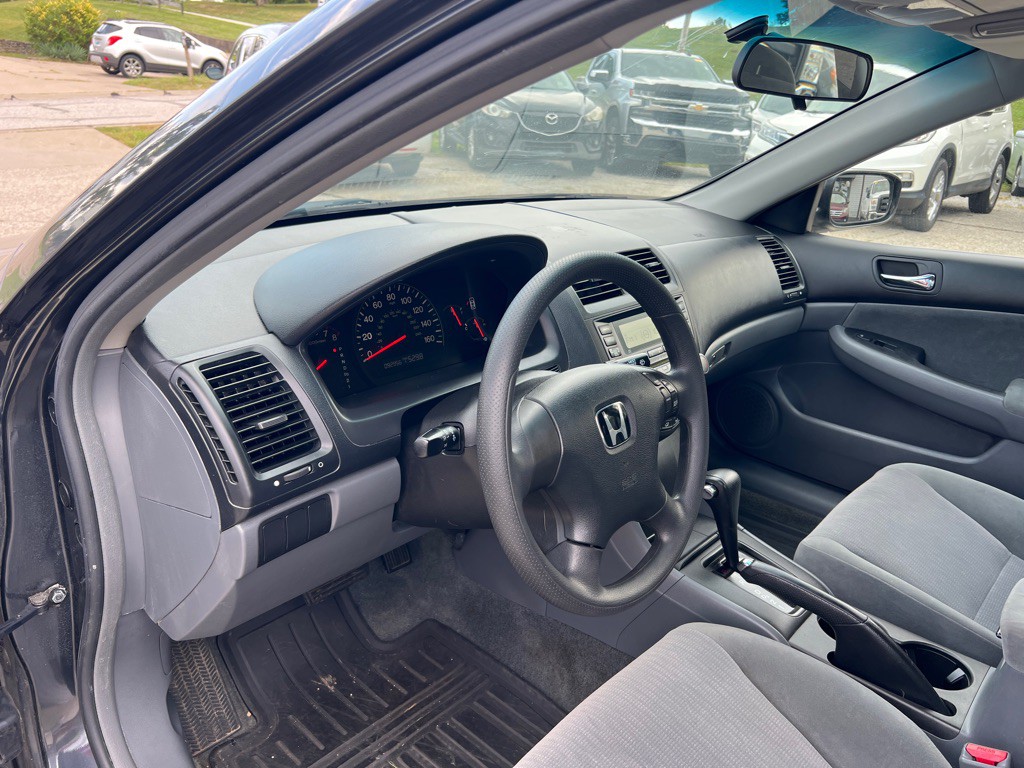 2004 Honda Accord Image 22