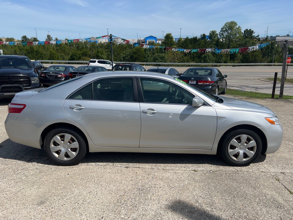 2009 Toyota Camry Image 4