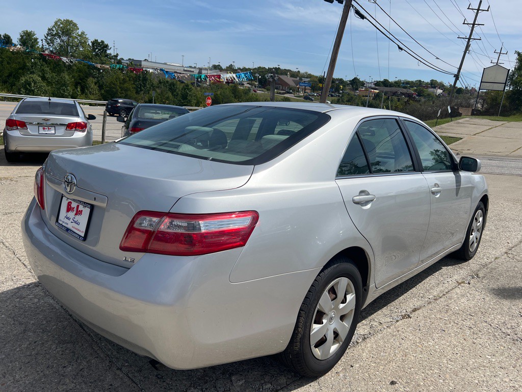 2009 Toyota Camry Image 5