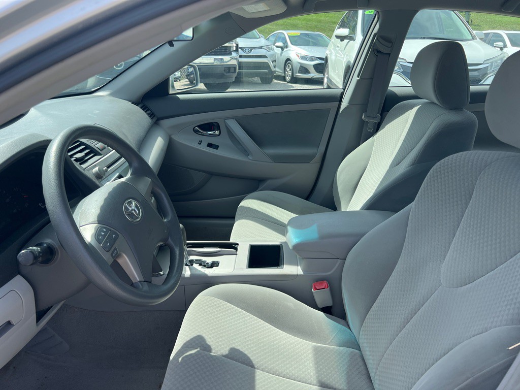 2009 Toyota Camry Image 10