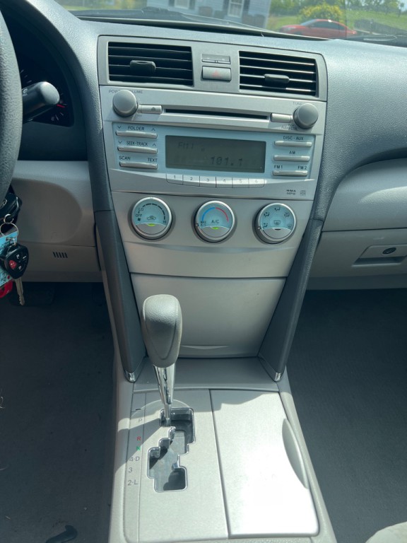 2009 Toyota Camry Image 17