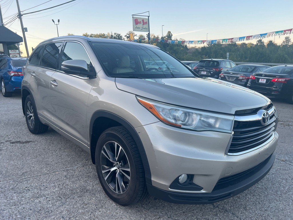 2016 Toyota Highlander Image 3