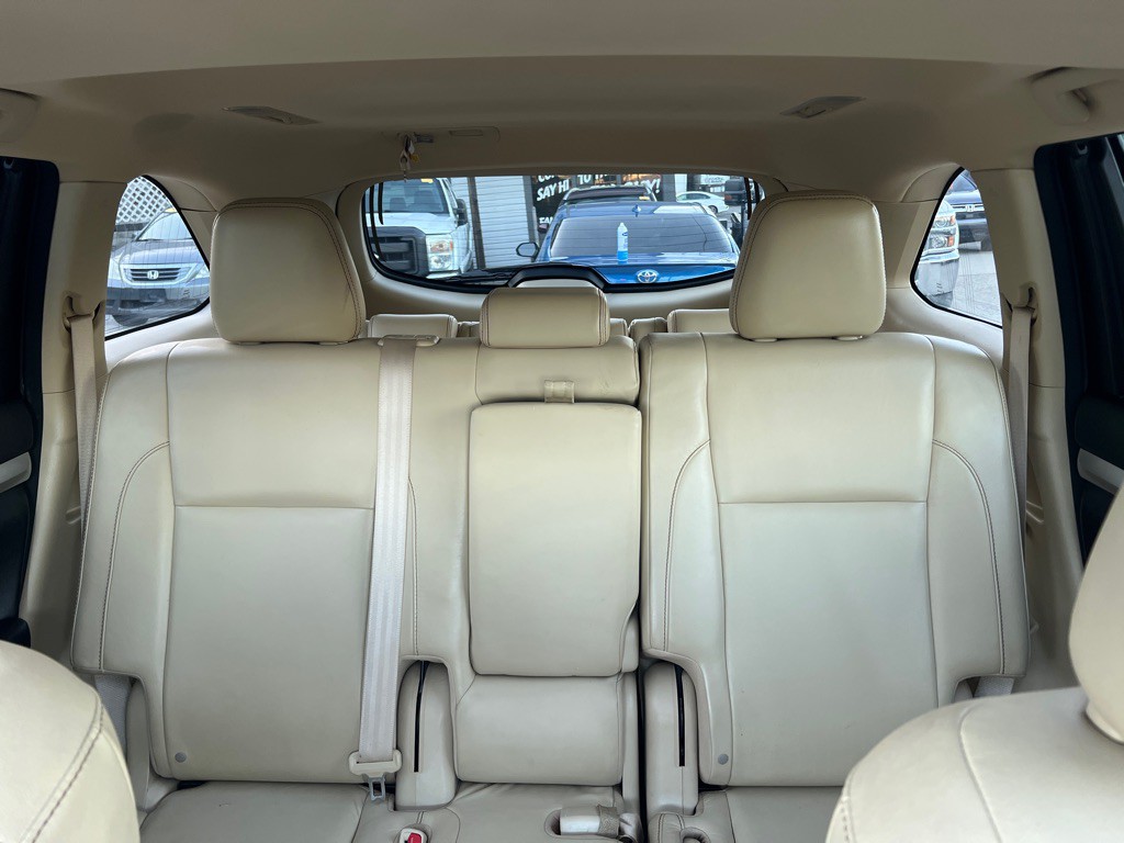 2016 Toyota Highlander Image 23