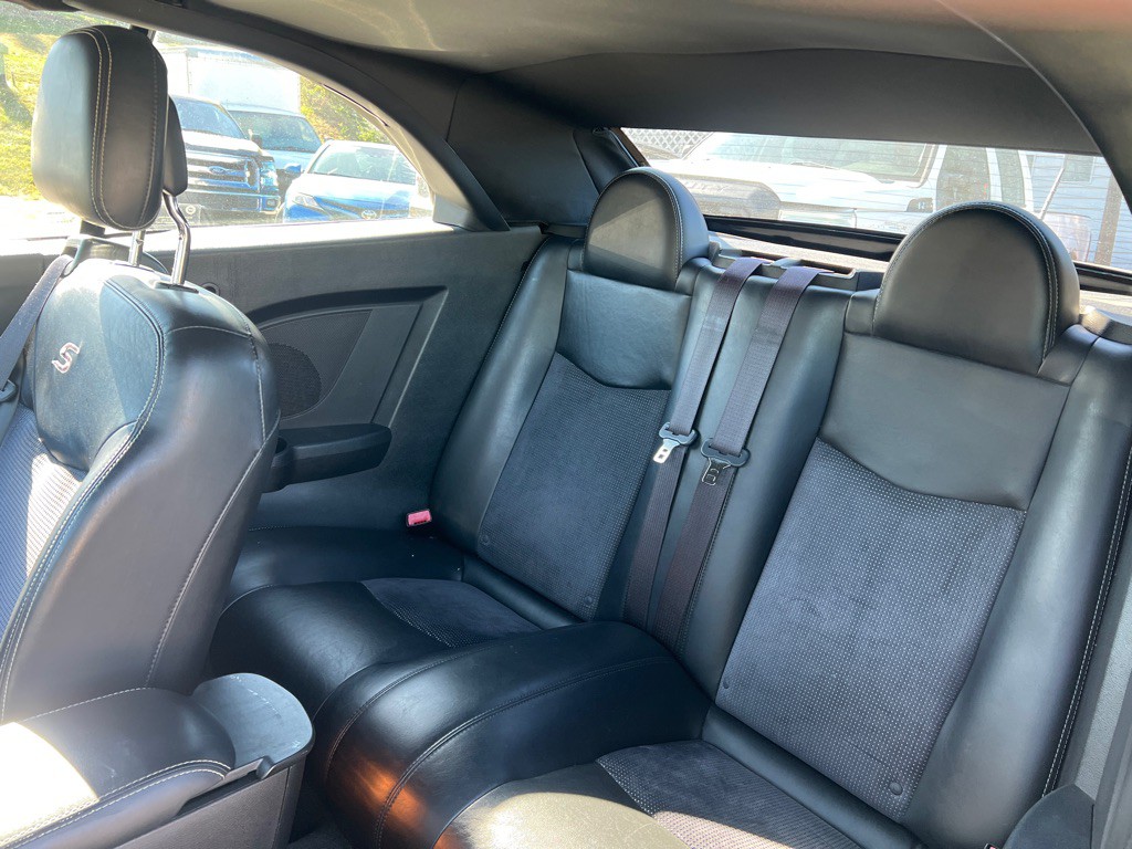 2011 Chrysler 200 Image 11