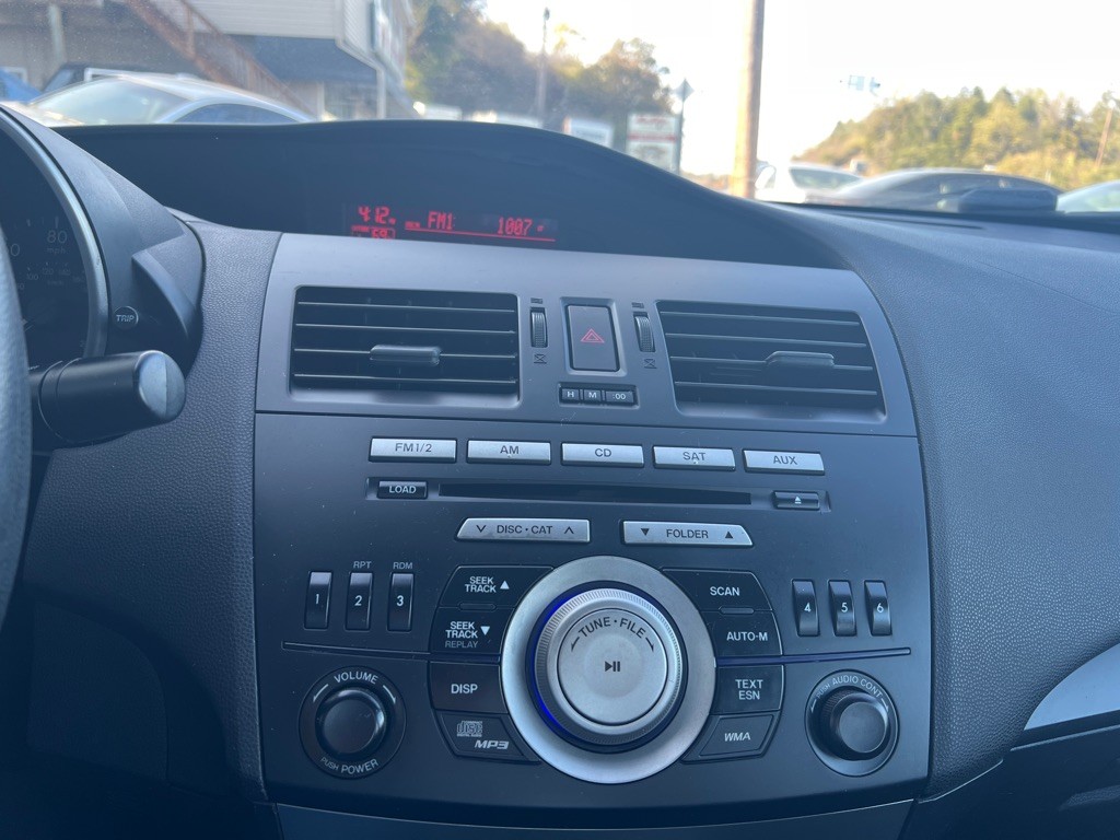 2011 Mazda Mazda3 Image 14