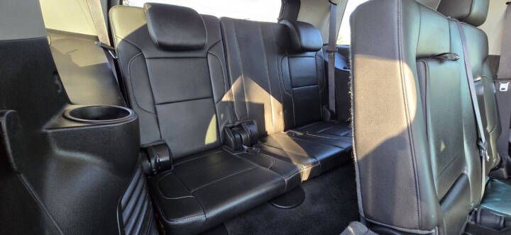 2015 Chevrolet Tahoe Image 16