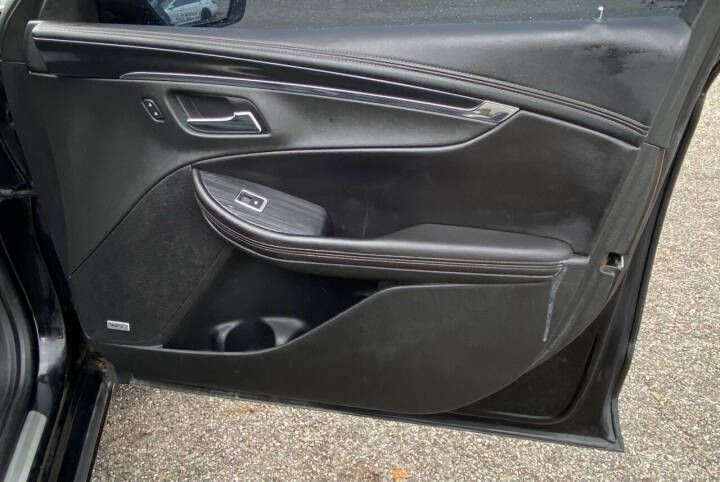2019 Chevrolet Impala Image 12