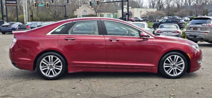 2013 Lincoln MKZ Image 4